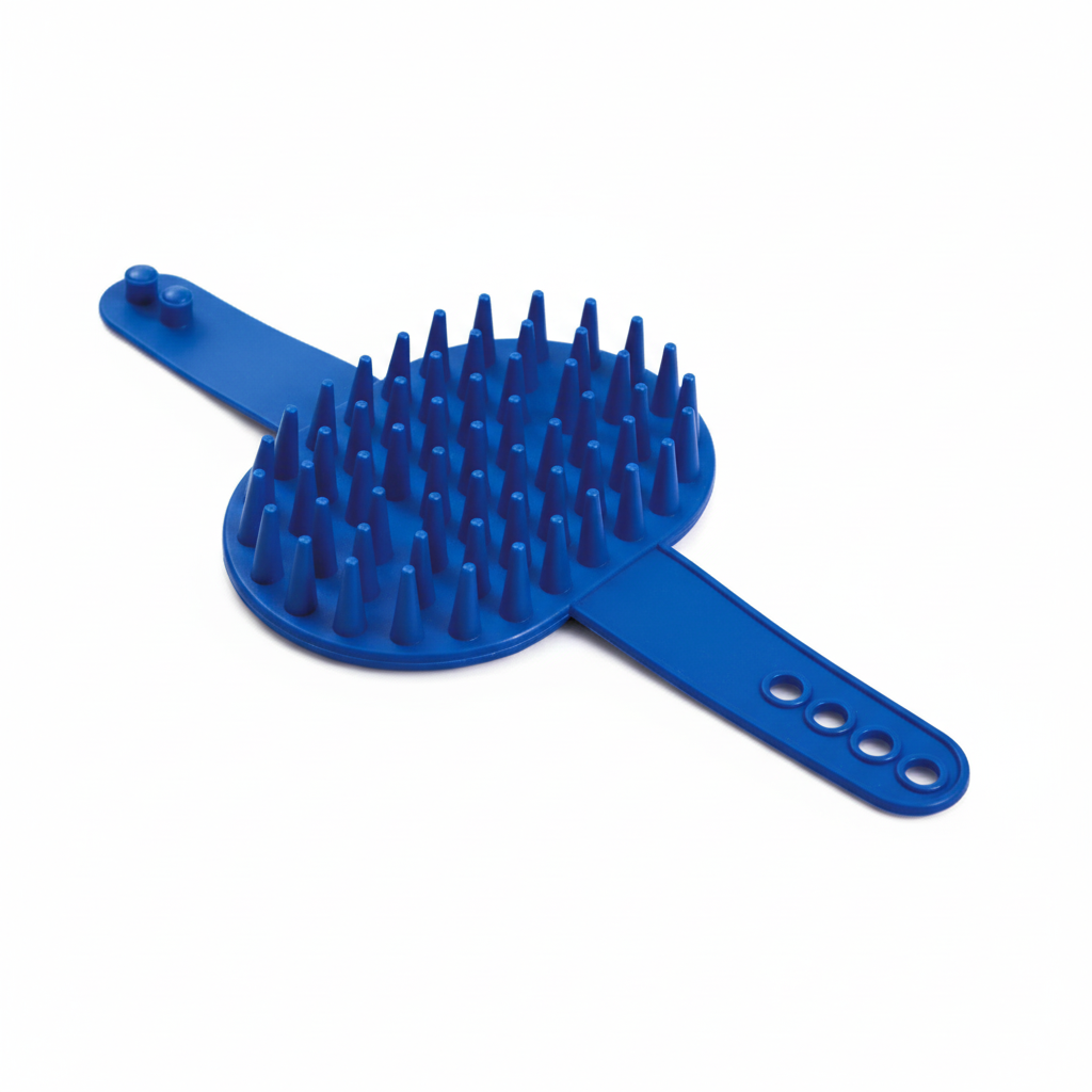 Short CAT PARK pet grooming brush with soft bristles for animals, designed for comfortable cleaning and grooming.