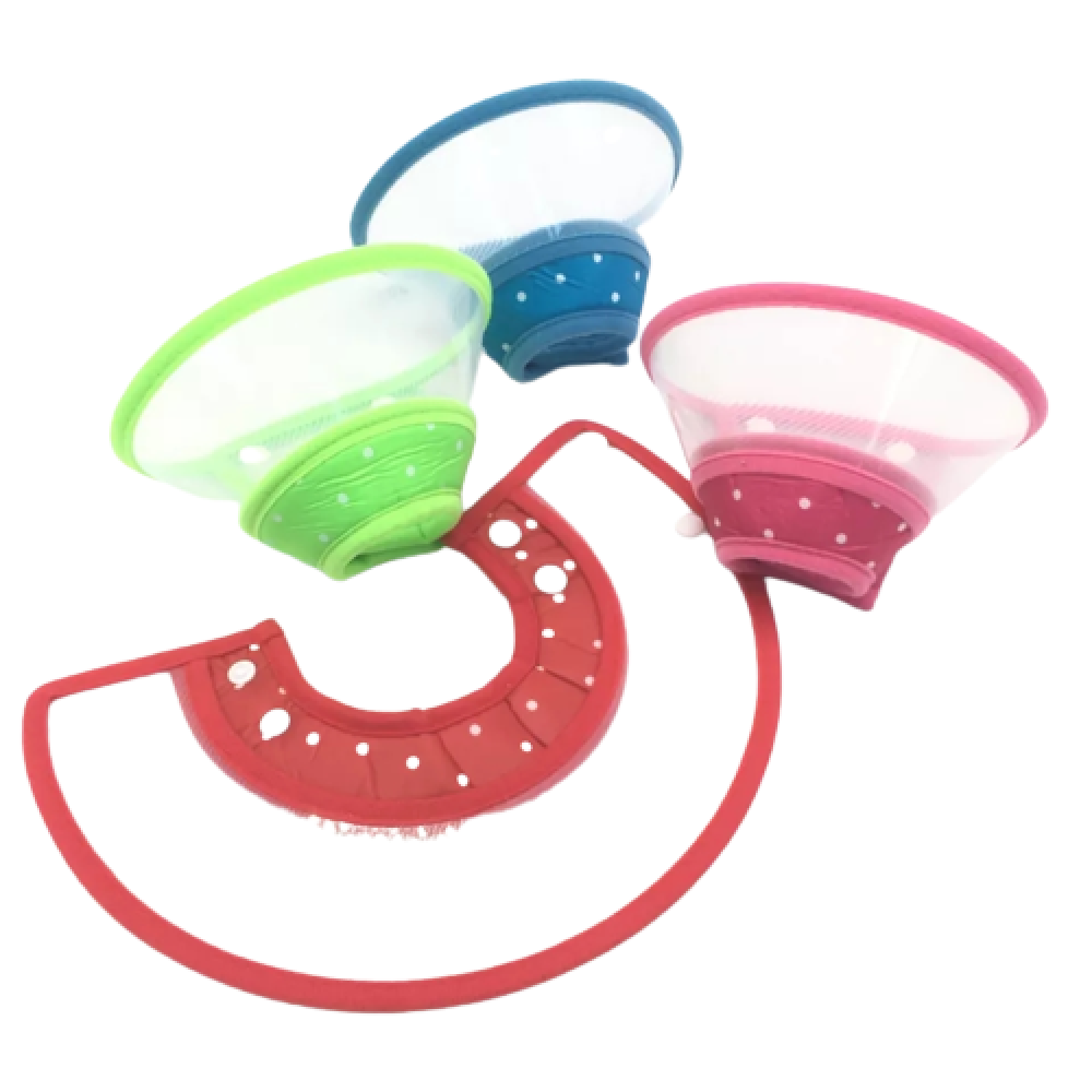 Cat Park surgical collar in size S, a ready-made pet accessory designed to prevent cats from licking or scratching their wounds.