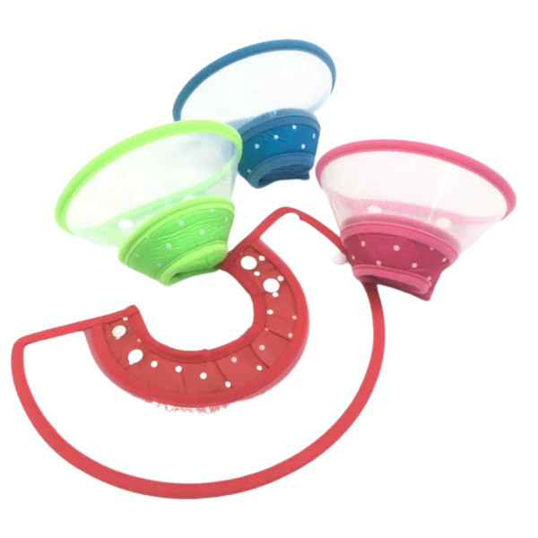Cat Park surgical collar in size S, a ready-made pet accessory designed to prevent cats from licking or scratching their wounds.
