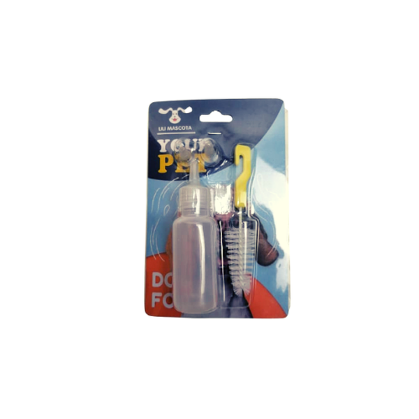 Ready CAT PARK feeding bottle with transparent body and silicone nipple for feeding infants.