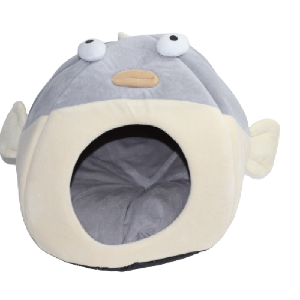 Ready-made cat house in fish shape, L size, from CAT PARK, featuring a cozy, fish-shaped design for feline comfort.